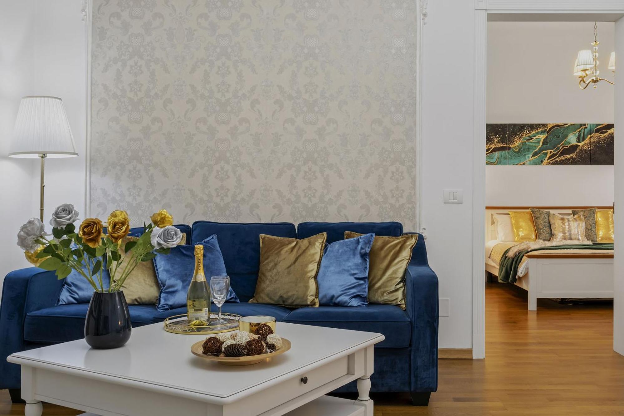 Sweet Luxury Three Rooms Apartment City Center Universitate Bucareste Exterior foto